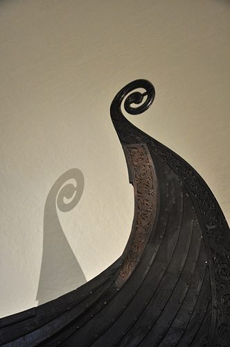 The Oseberg ship - 6393854727 Viking Ship Museum, Oslo, Norway (Vikingskipshuset på Bygdøy) November 2011 — Viking Art